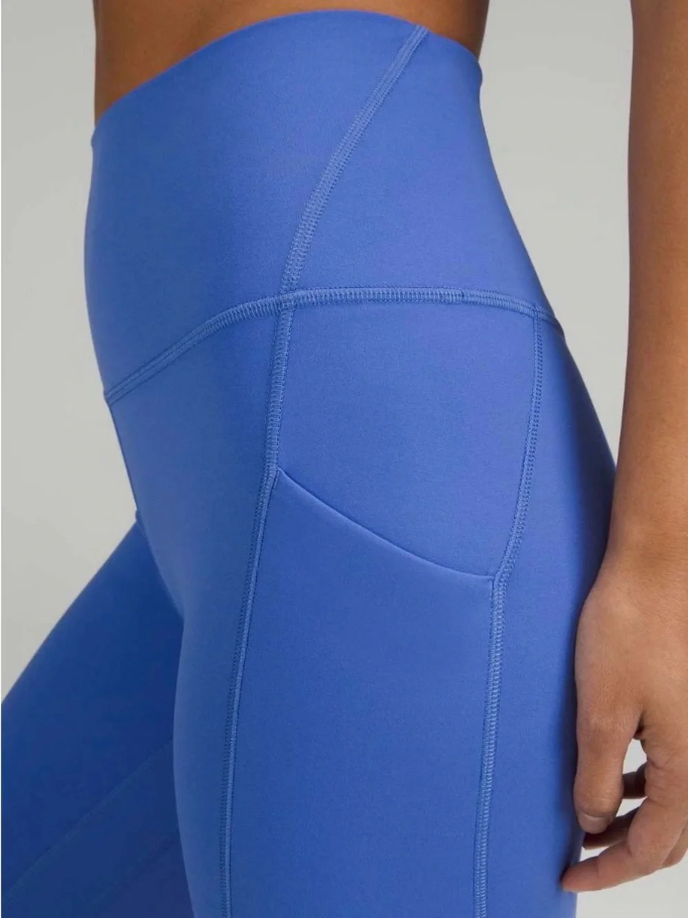 🌺lululemon athletica High-Rise Pocket Leggings 25” wild indigo in size 6🌺